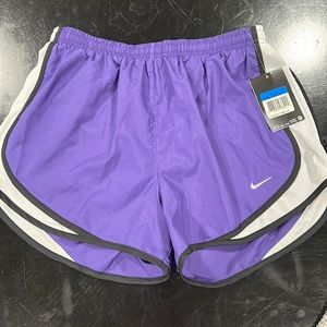 Nike women’s dri fit running shorts NWT Medium